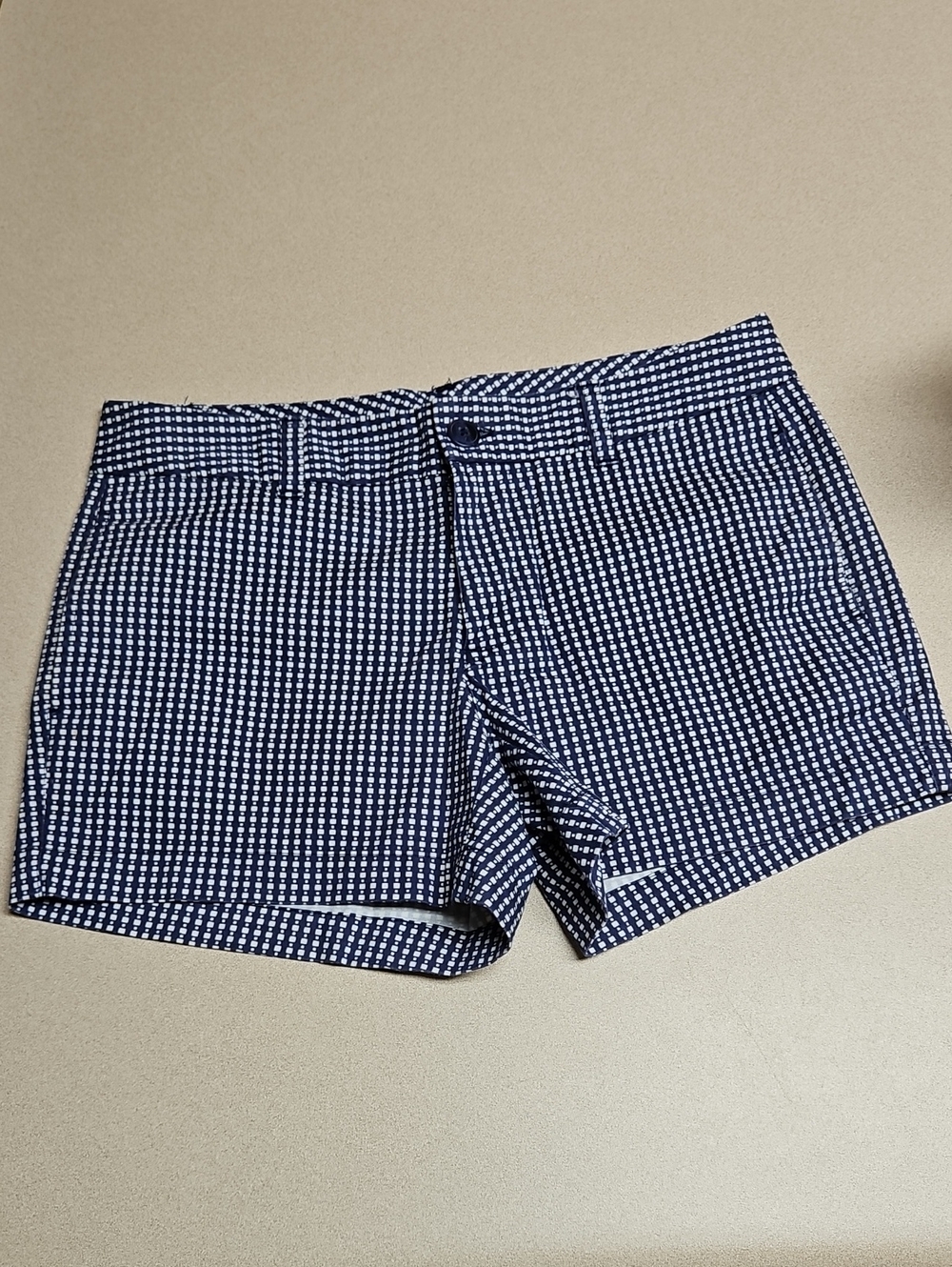 3/$10 GAP Navy and White Women's Shorts